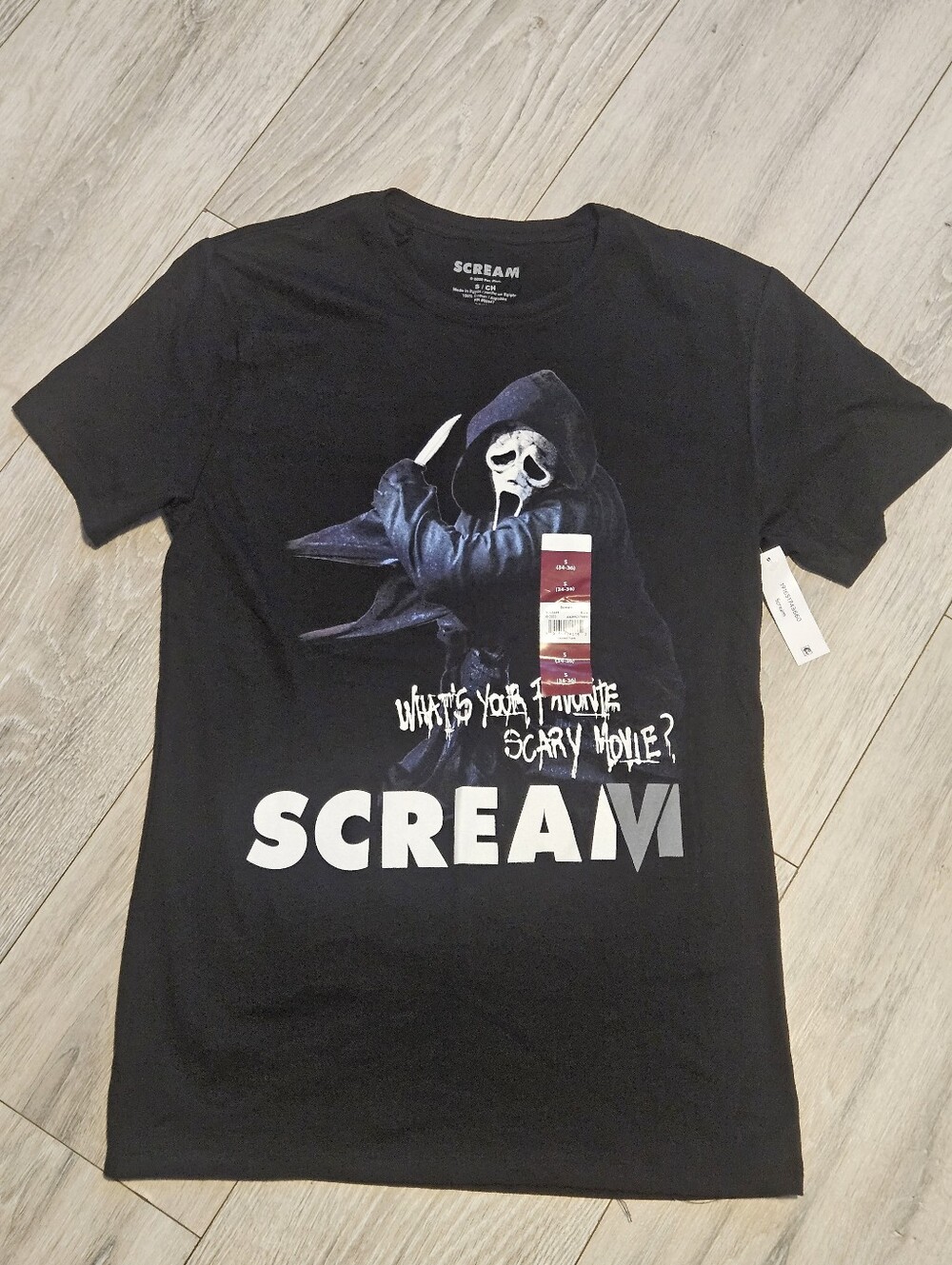NWT Scream Ghostface Graphic T-Shirt Men’s Small Favorite Scary Movie Black Tee